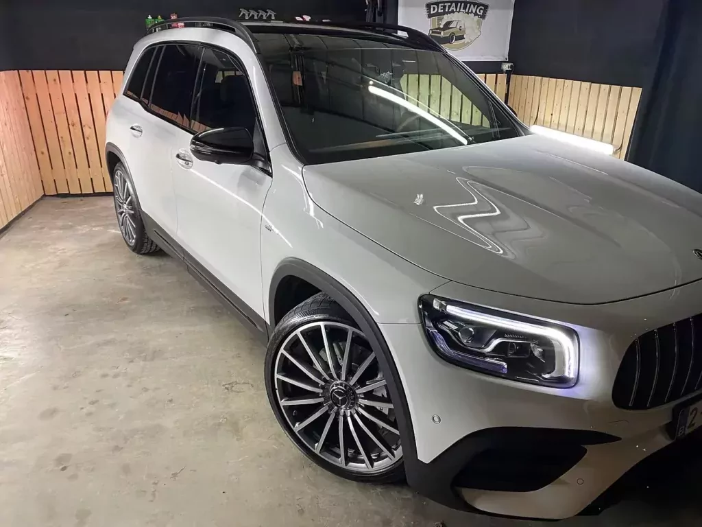 Céramique : SUV blanc après detailing complet